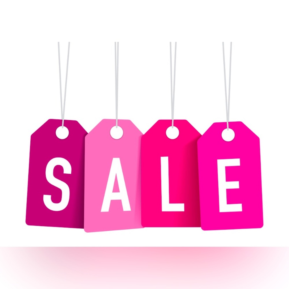 Prices have been dropped ❣️ some items $10 or less!! 🛍️
